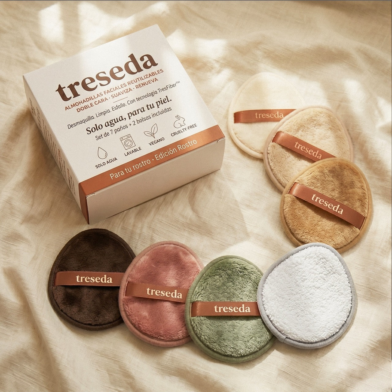 Set Treseda de 7 almohadillas faciales reutilizables en 7 colores con caja blanca